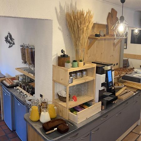 Hôtel Résidence Les Colchiques Le Monêtier-les-Bains Esterno foto